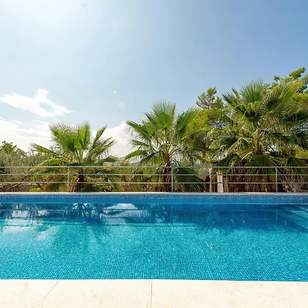 Gorgeous Apartment In Vir With Wifi فير